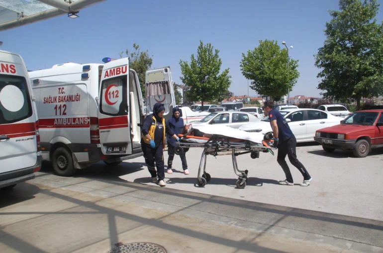 Kontrolden çıkan araç araziye savruldu, sürücü yaralandı