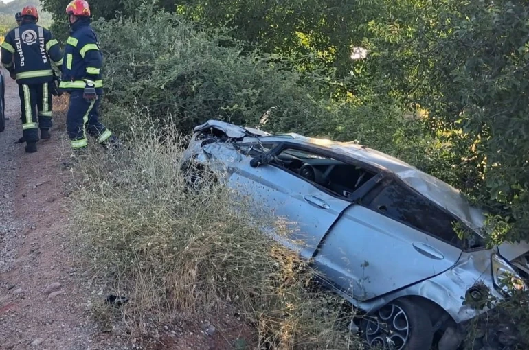 Kontrolden çıkarak şarampole devrilen otomobilin sürücü hayatını kaybetti