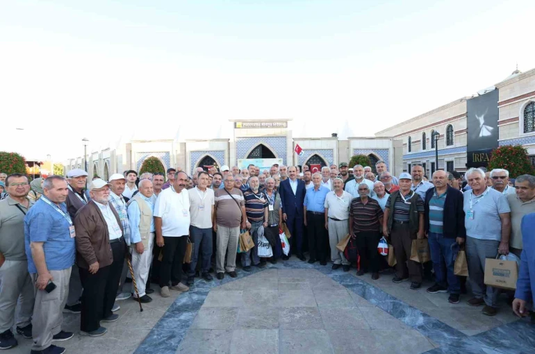 Konya Büyükşehir’in emeklilere "Hatırdan Hatıraya Kültür Turları" sürüyor