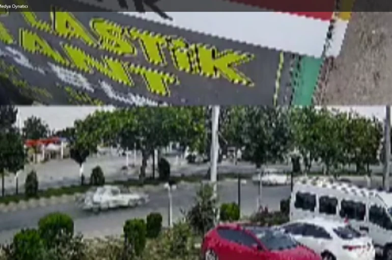 Konya'da Drift Gösterisi Kazayla Sonuçlandı! Sürücü Kaçtı