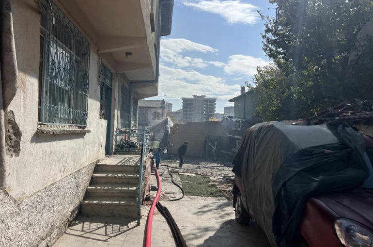 Konya'da kullanılmayan müstakil evde yangın
