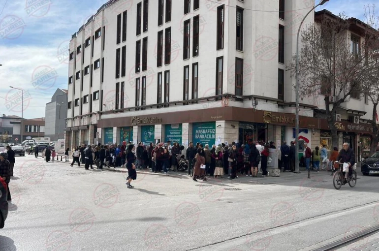 Konya’da TOKİ başvuru kuyruğu
