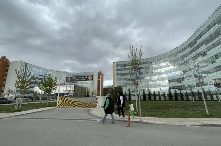 Konya Şehir hastanesinin giriş ve çıkışları düzenlendi