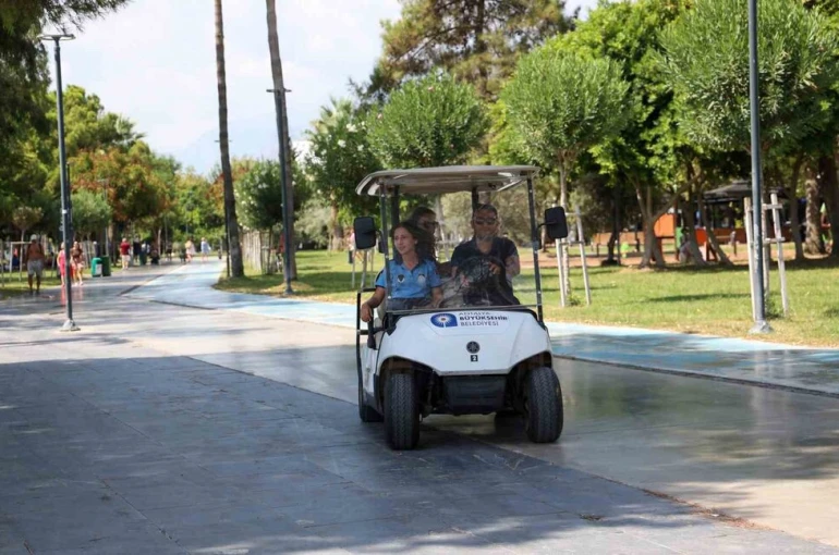 Konyaaltı Sahili’nde çöp atana ceza geliyor