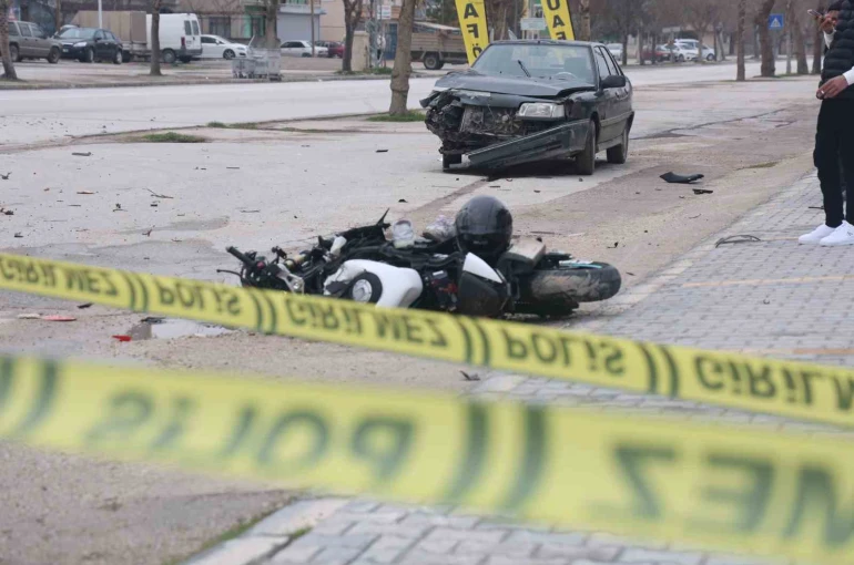 Konya’da bayram günü yaşanan kazada ağır yaralanan motosikletli genç kurtarılamadı