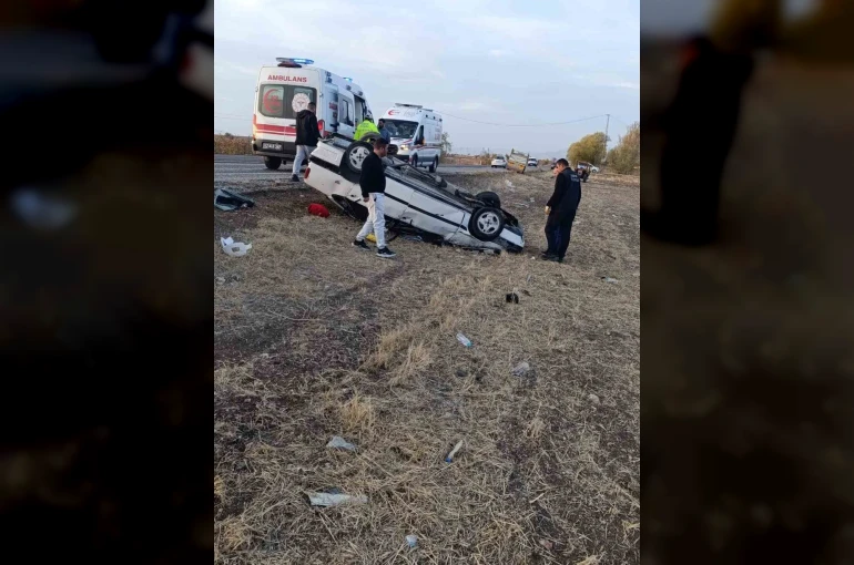Konya’da otomobil araziye devrildi: 5 yaralı