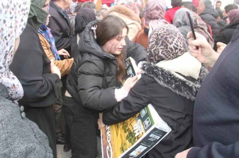 Konya’da ucuz televizyon izdihamı