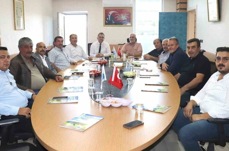 Konya’daki süt üreticileri Karapınar’da buluştu