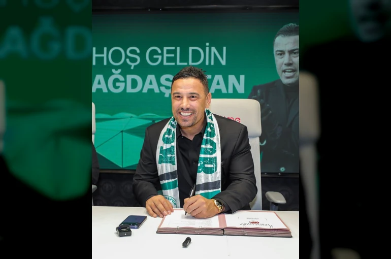 Konyaspor, Çağdaş Atan ile 1,5 yıllık sözleşme imzaladı