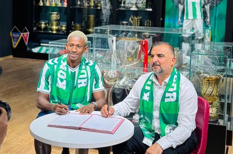Konyaspor'dan geleceğe yatırım: Afrika'dan iki genç yetenek