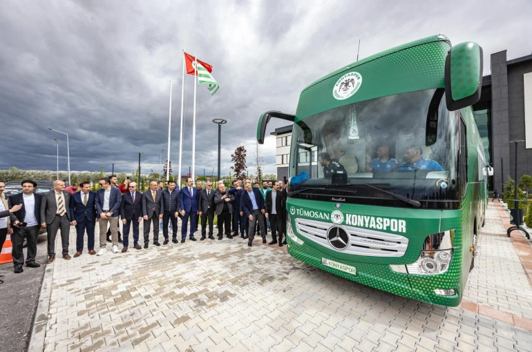 Konyaspor kupa finali için Antalya'ya uğurlandı!