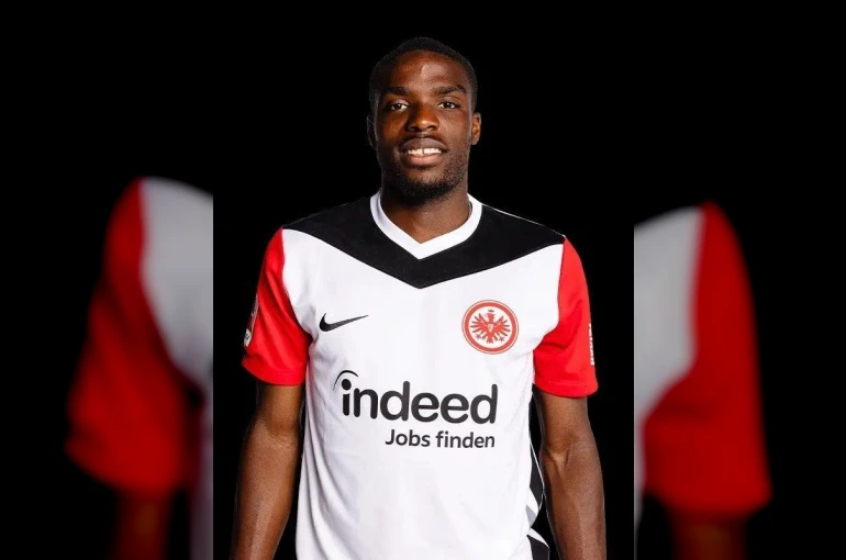 Konyaspor sol bek transferini bitiriyor: Niels Nkounkou geliyor