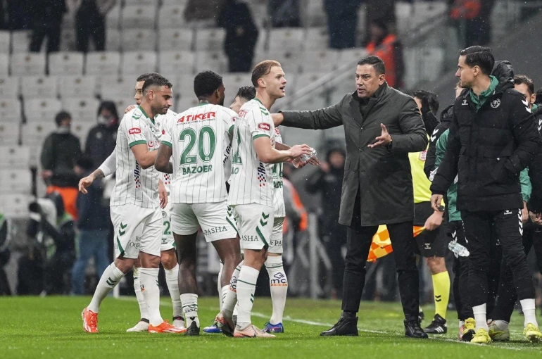 Konyaspor'un eski hocasına Tahkim'den ağır fatura!