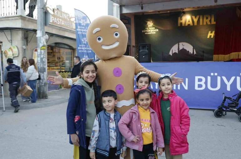 Köşklü çocuklar Büyükşehir’in Ramazan şenliğinde eğlendi
