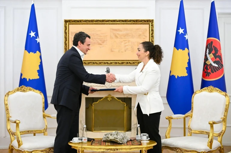 Kosova'da yeni hükümete ilk kez Türk başbakan yardımcısı