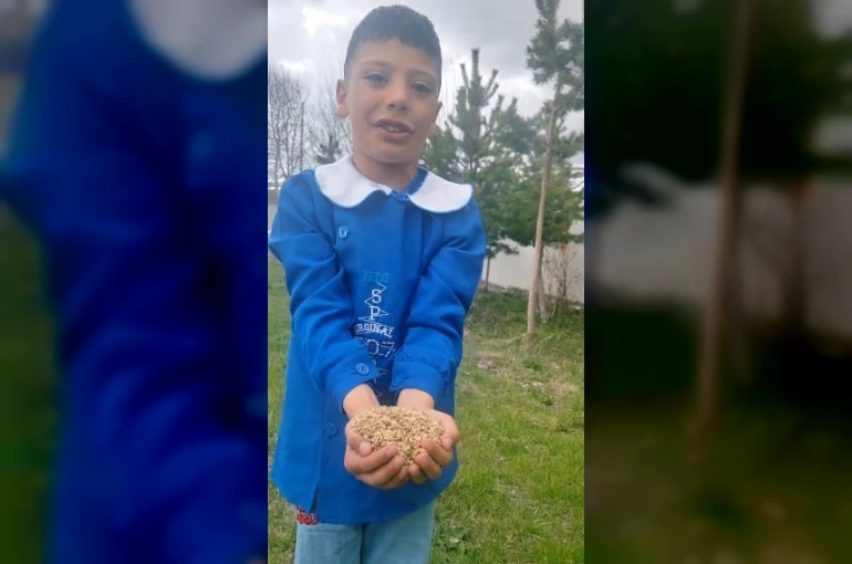 Köy okulu öğrencilerinden 14 Mayıs Çiftçiler Günü klibi