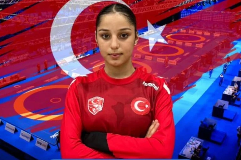 Köyceğizli güreşçi Ayşe Eygi Milli Takım kampında