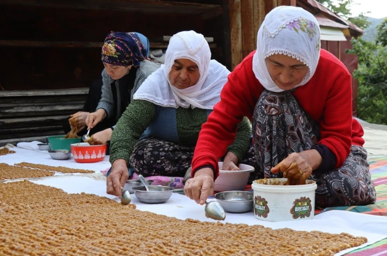 Köyde üretilen keş adeta bir enerji deposu