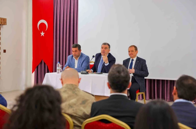KÖYDES yatırımları ve köylerin ihtiyaçları toplantıda ele alındı