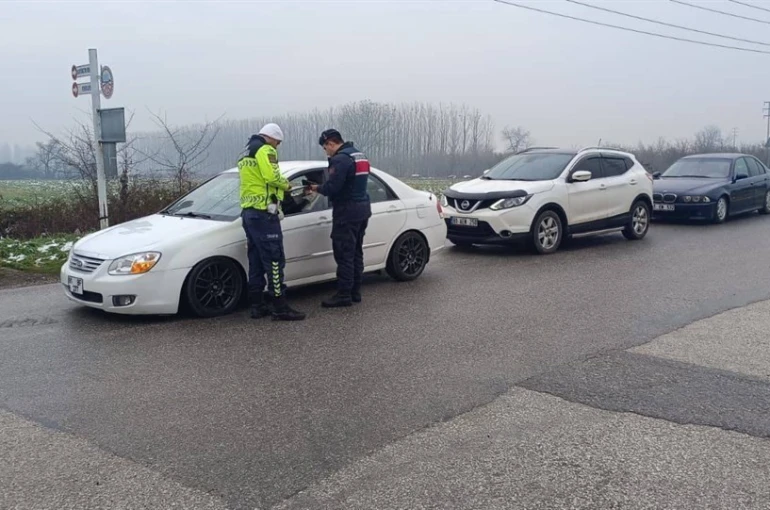 Köylerde 6 bin araç denetlendi