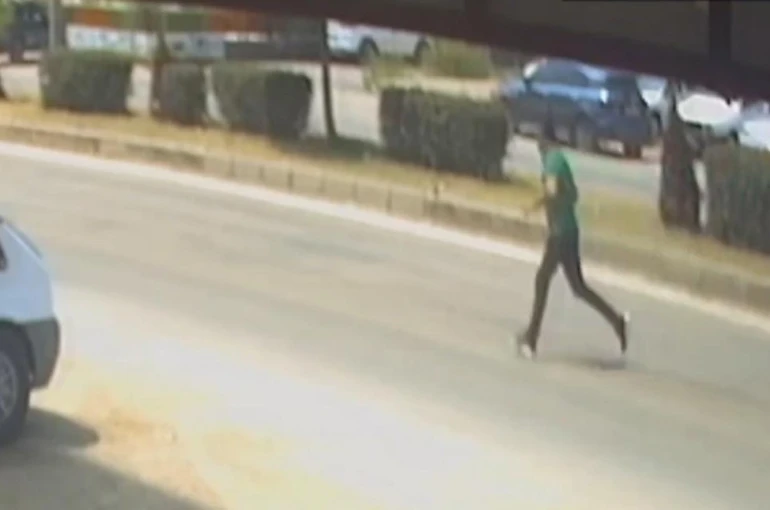 Kozan Adliyesi önünde silahlı kavga: 2 yaralı