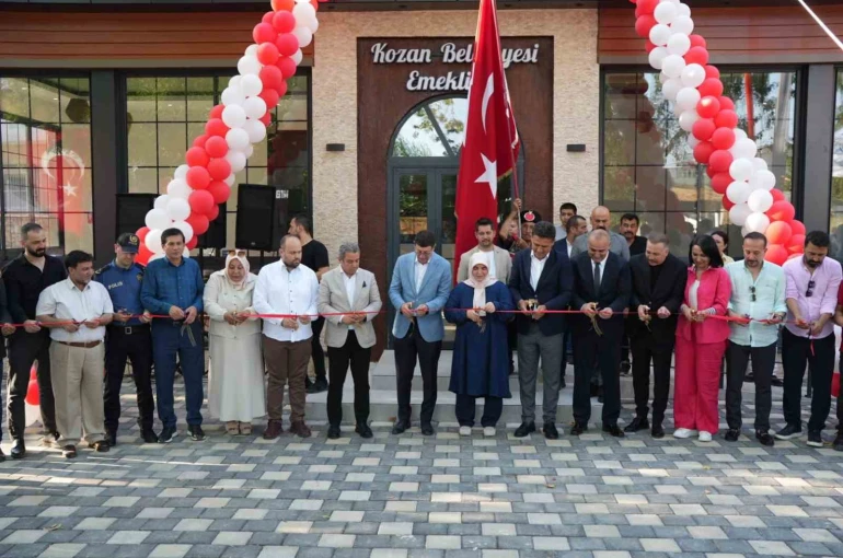 Kozan’da emeklilere özel sosyal tesis hizmete açıldı