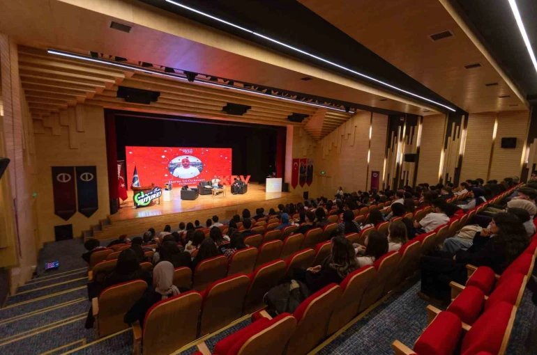 KRV’22 etkinliği, öğrencilerle sektör profesyonellerini buluşturdu