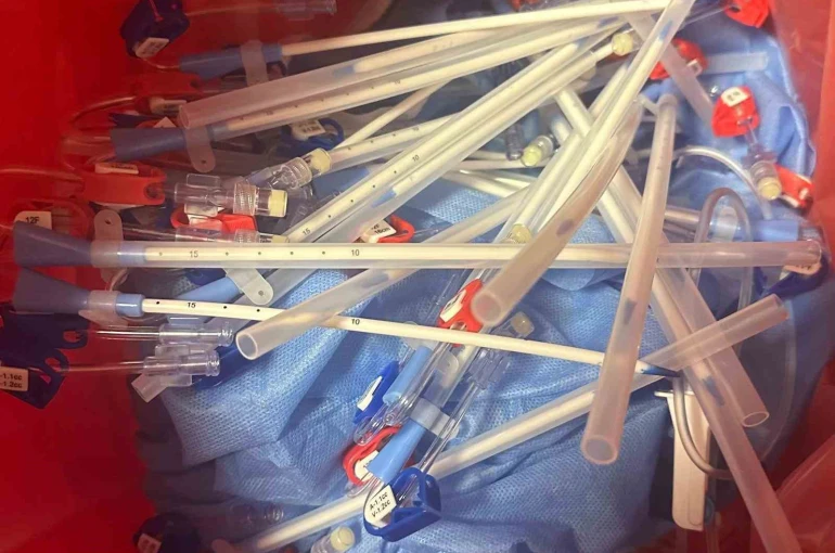 KSÜ’deki sterilizasyon iddiasında yeni detay: Tarihi geçmiş ürünlere yeni tarihli barkod basıldığı iddiası