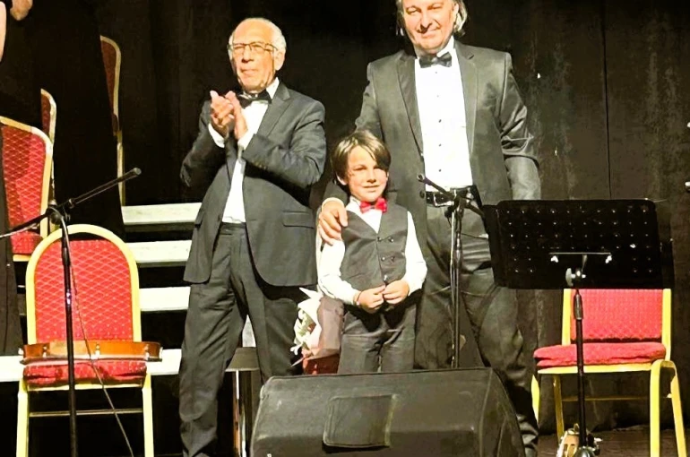 Küçük yetenek 10’uncu konserine çıktı