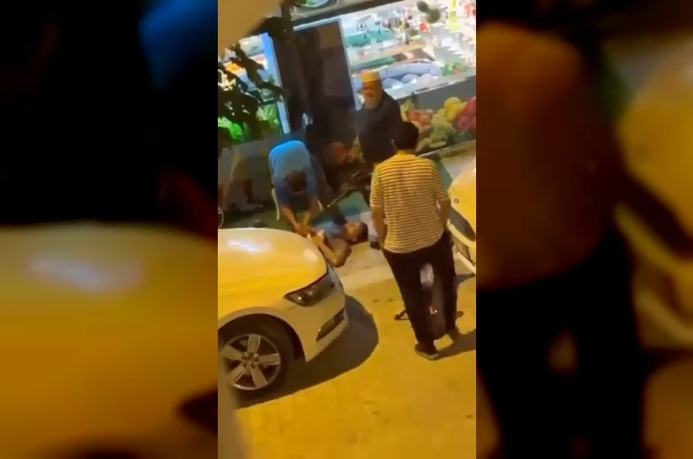 Küçükçekmece’de hamile eşine tatlı almaya çıkan adama bıçaklı dehşet