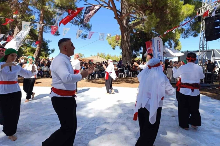 Kula’da Bağdatlı Sultan Anma Etkinlikleri binlerce kişiyi buluşturdu