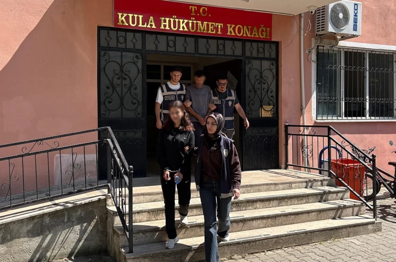 Kula’da uyuşturucu operasyonu: Kağıda uyuşturucu madde emdirilmiş
