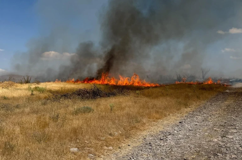 Kulu'da anız yangını