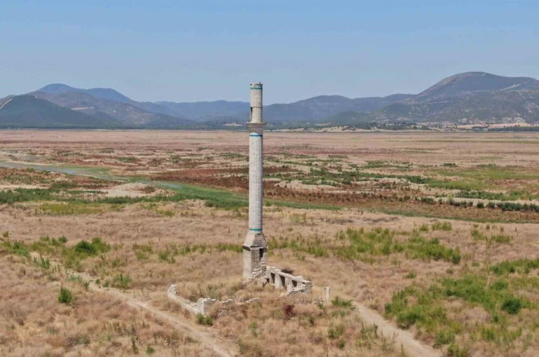 Kuraklık İzmir’i vurdu: Tahtalı Barajı’nda su dip seviyede