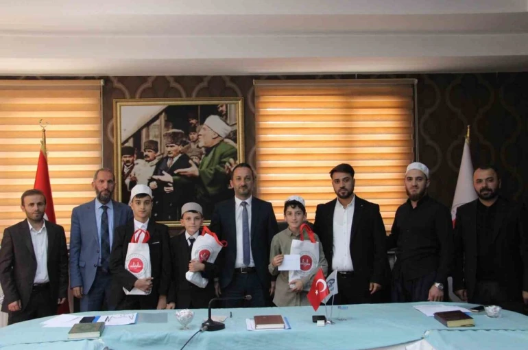 Kur’an-ı Kerim’i en güzel okumak için yarıştılar