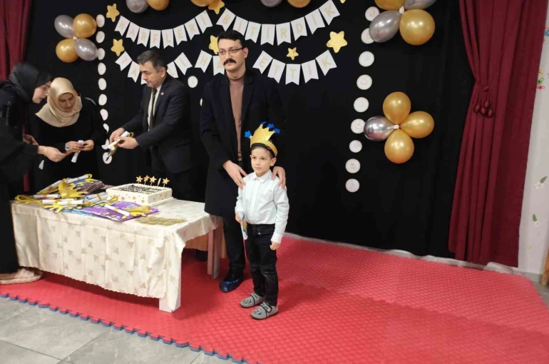 Kur’an kursunda ‘Harfleri Bitirme ve Belge Programı’ düzenlendi
