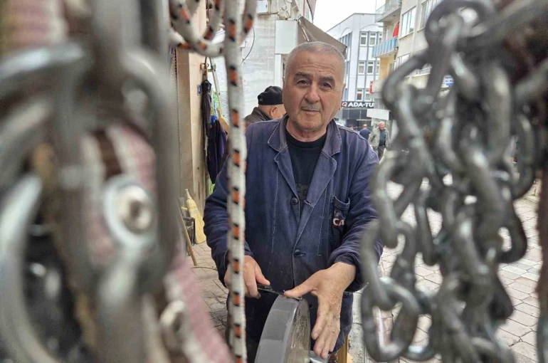 Kurban’da vatandaşın tercihi eski bıçakları biletmek