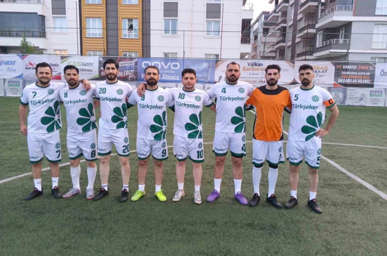 Kurumlar arası turnuvada şampiyon Türk Şeker Spor oldu