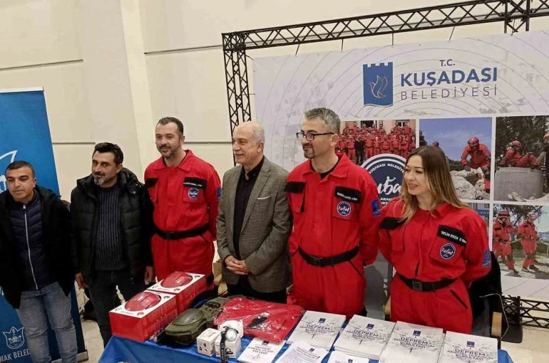 Kuşadası Belediyesi depreme karşı aldığı önlemleri İzmir’de anlattı