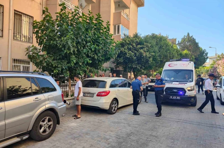 Kuşadası’nda 5. kattan düşen yaşlı adam yaşamını yitirdi