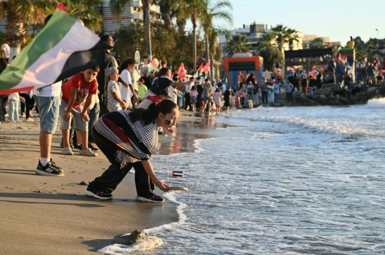 Kuşadası’nda ‘Sumud Filosu’na’ destek etkinliği yapıldı