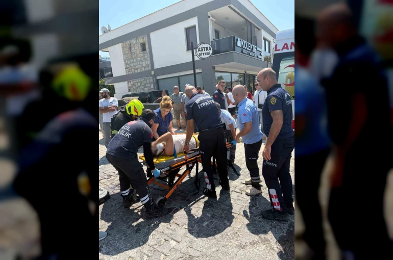 Kuşadası’ndaki kazada ters dönen otomobilin sürücü yaralandı