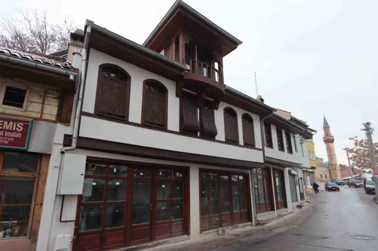 Kütahya İl Özel İdaresi’nden kültür ve sanata yeni mekânlar