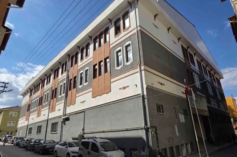 Kütahya İl Sağlık Müdürlüğü yeni hizmet binasına taşındı