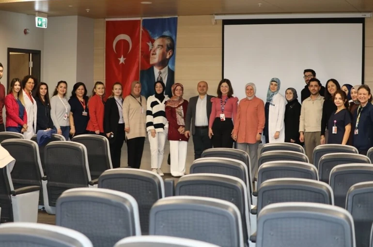 Kütahya Şehir Hastanesinde Yoğun Bakım Hemşireliği Sertifikalı Eğitim Programı