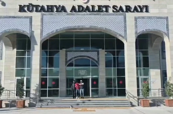 Kütahya’da 3 ayrı otodan hırsızlık olayının şüphelisi tutuklandı
