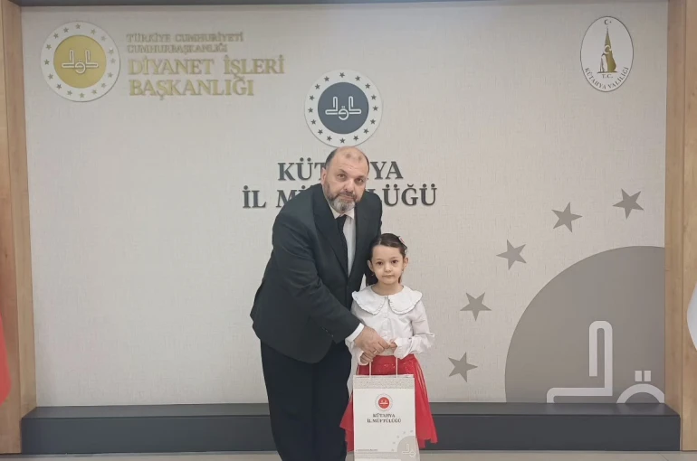 Kütahya’da 4-6 yaş Kur’an Kursu öğrencileri İstiklal Marşı Yarışması’nda dereceye girdi