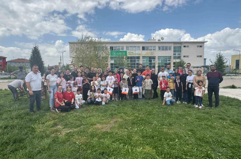 Kütahya’da aileler hedeflere el ele koştu 
