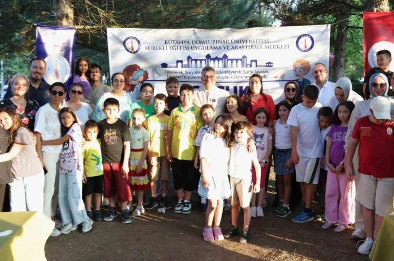 Kütahya’da ’DPÜ Çocuk Yaz Atölyeleri’ aile pikniğiyle sona erdi