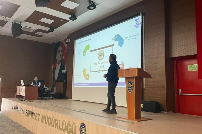 Kütahya’da emniyet personeline afet farkındalık eğitimi 